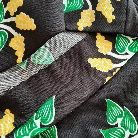 Vtg 70s Polyester Bells Novelty Goldenrod Plant Print Bell Bottom Flare Pants SM - Picture 5 of 8